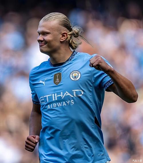 尼日利亚4-1大胜加蓬进入决赛，奥斯梅恩双响，埃朱克破门