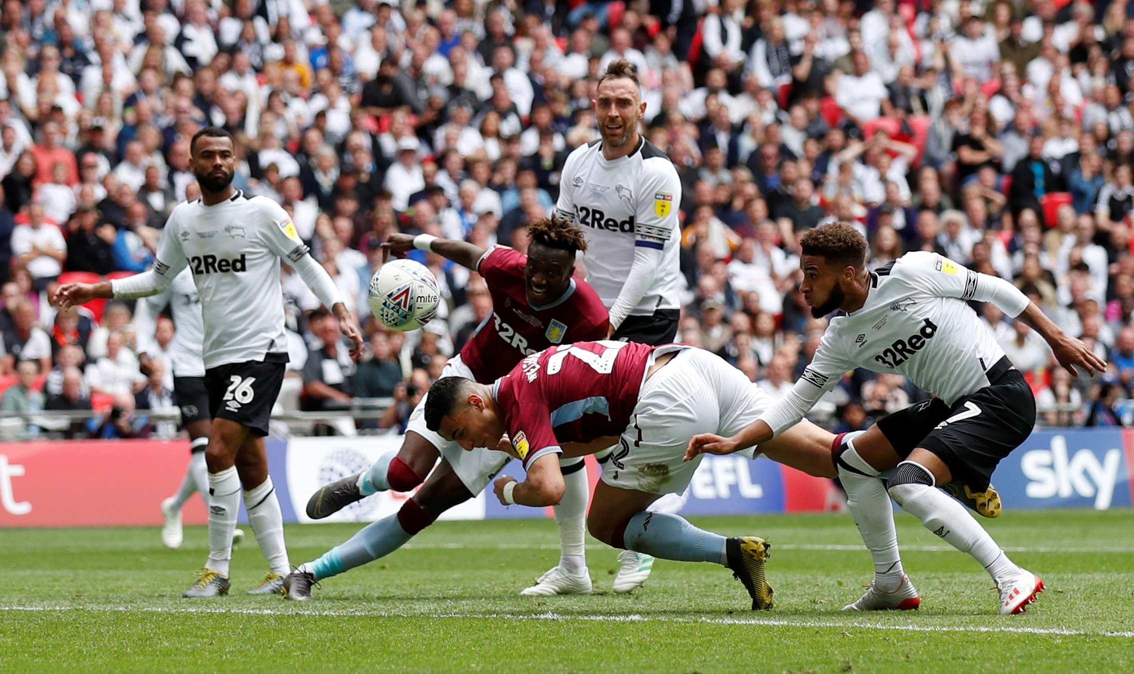 篮球勇士全队轮转体系优化